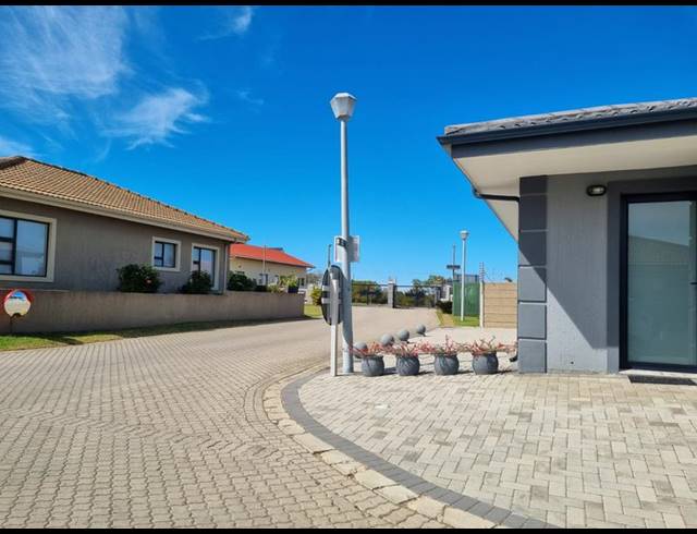 3 BEDROOM HOUSE FOR SALE IN DANA BAY